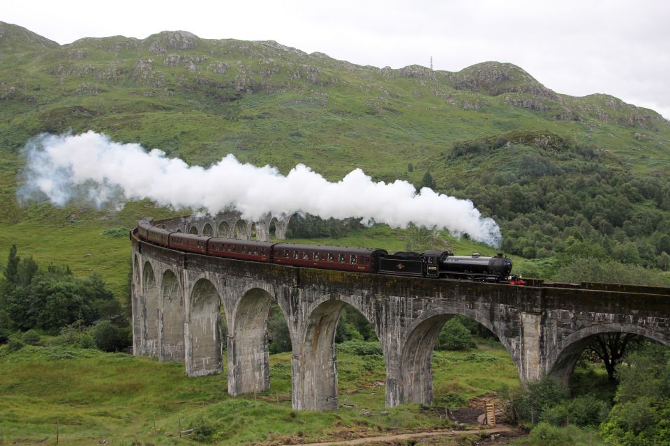 Glasgow: Glenfinnan, Mallaig and Glencoe Adventure Tour - Scottish History at Glenfinnan