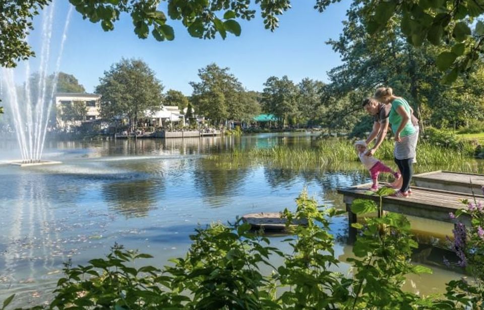 Gothenburg: Slottsskogen Park & Botanical Garden Tour - Inclusion Details