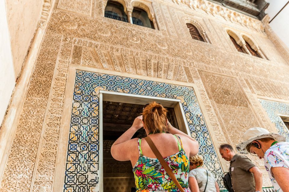 Granada: Alhambra & Nasrid Palaces Tour With Tickets - Cancellation Policy