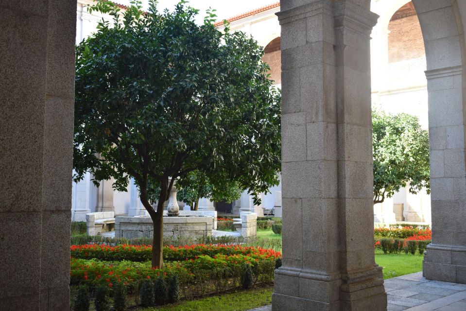 Guided Tour of the Historic Center of Vila De Arouca - Chapel of Santa Casa Da Misericórdia