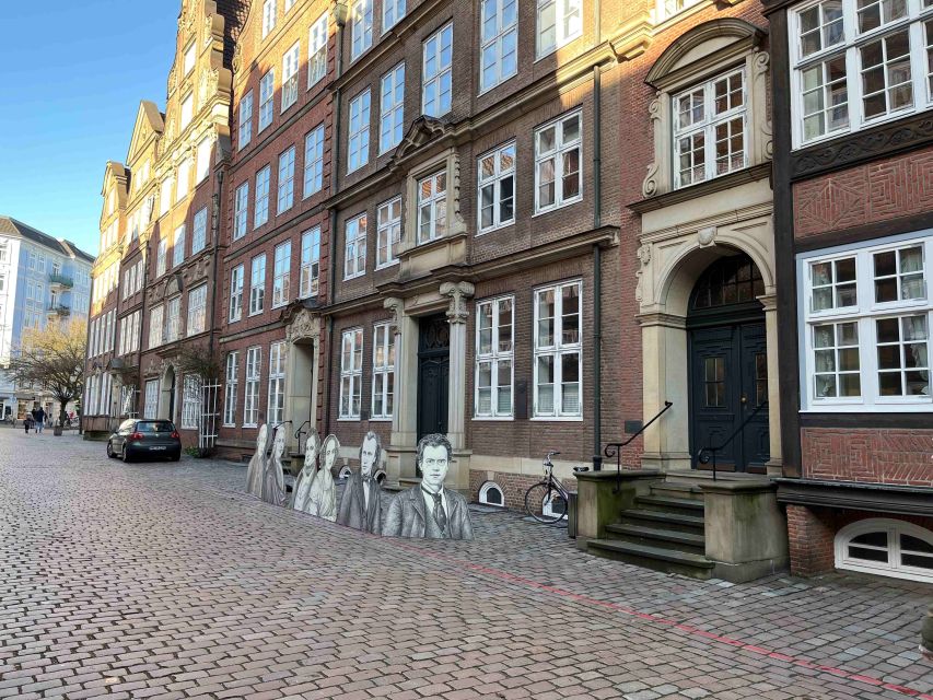 Hamburg: Historical Highlights Self-Guided Audio Tour - Hamburgs Growth and Key Landmarks