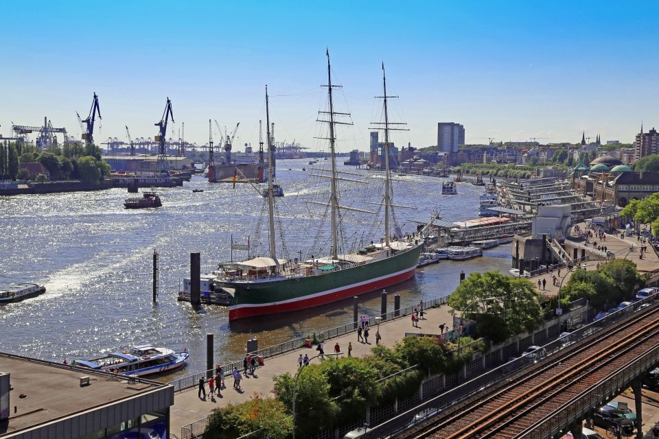 Hamburg: RICKMER RICKMERS Museum Entry Ticket - Panoramic Skyline Views