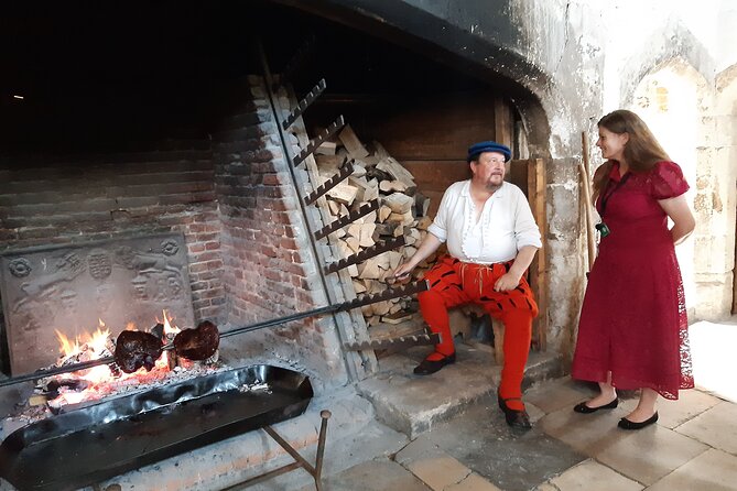 Hampton Court Palace Private Guided Tour Secrets of the Six Wives - Tudor Period Insights