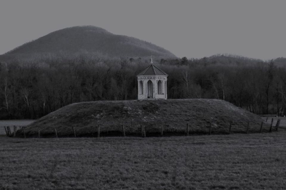 Helen Haunts and History Walk - Exploring Dark History