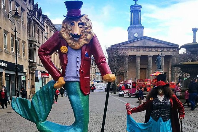 High Street Graveyard Tour - Passionate Costumed Tour Guide