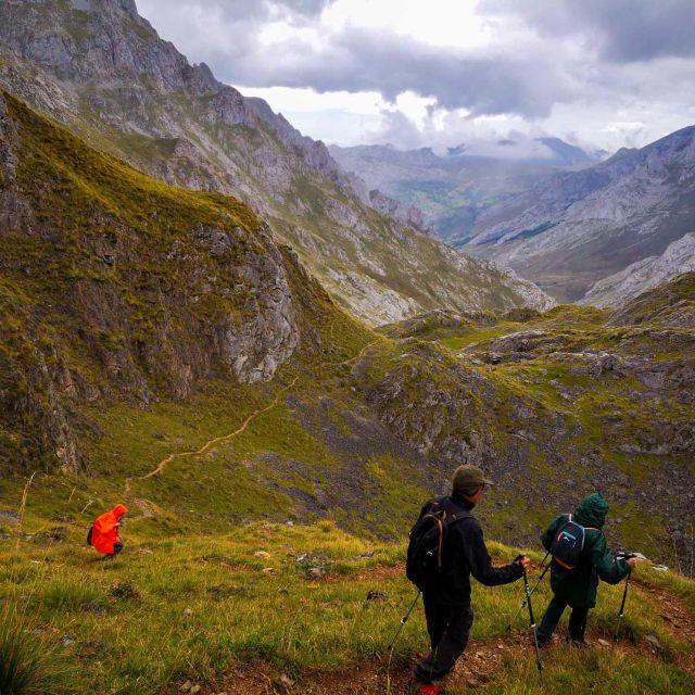 Hiking in Picos De Europa: Moñetas Lake Guided Hiking Tour - Additional Tips for Hikers