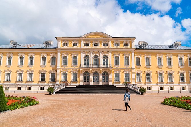 Hill of Crosses & Rundale Palace Tour - Rundale Palace