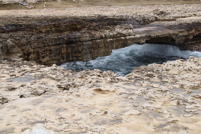 Historic Island Tour(Historic Barbuda Tour Also Available)) - Pickup and Meeting Logistics