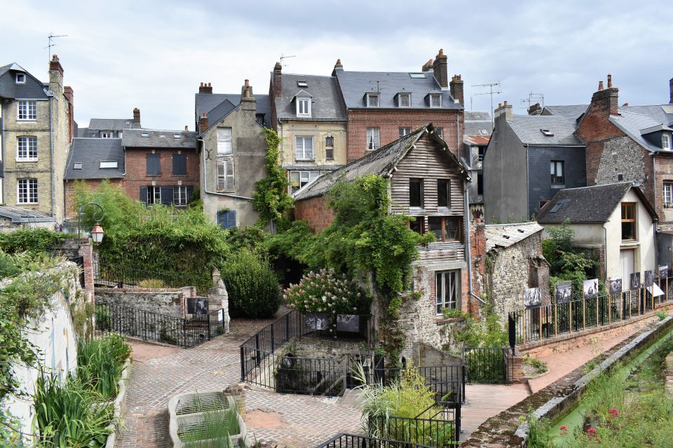 Honfleur: 1.5-Hour City Highlights Walking Tour - The Lieutenancy: A Unique Attraction