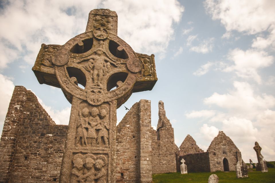 Ireland: 3-Day West Coast Explorer Tour - Clonmacnoise and Peat Bog Scenery