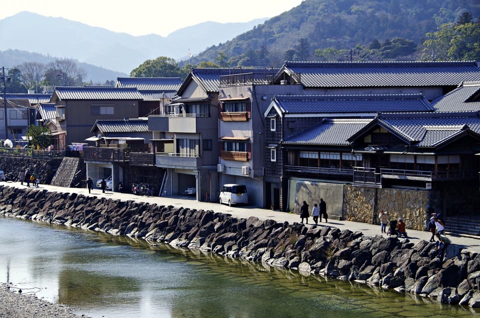 Ise's Sacred Shrines and Coastlines Review - Appreciating Meoto Iwa