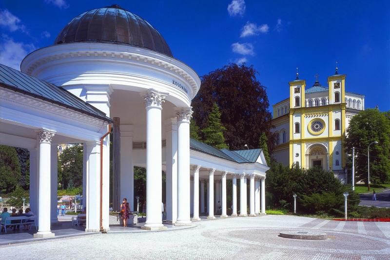 Karlovy Vary & Marianske Lazne Tour From Prague With Lunch - Customer Reviews