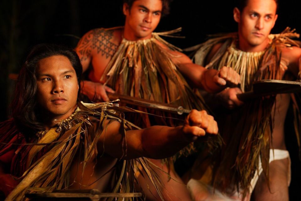 Kauai: Buffet Dinner With Open Bar and Luau Kalamaku Show - Traditional Hula and Hawaiian Music