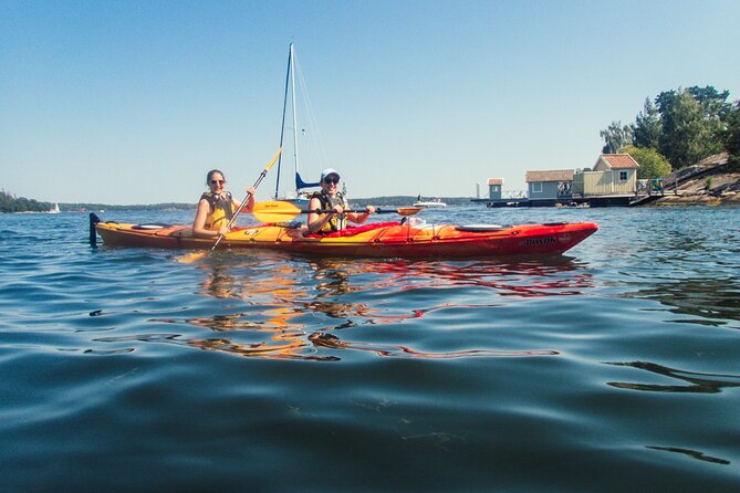 Kayaking Tour Around Vaxholm in Stockholm Archipelago - Exploring Vaxholms Highlights