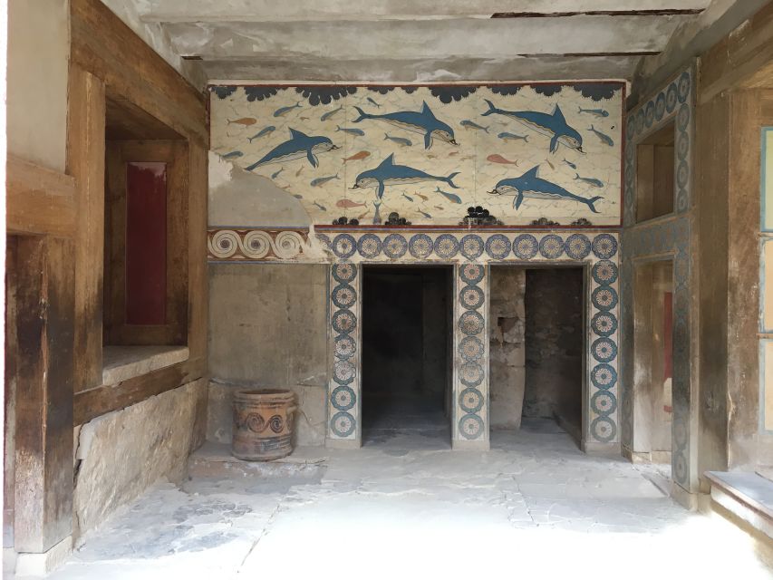 Knossos Palace Skip-The-Line Guided Tour With Max. 8 People - Tour Highlights