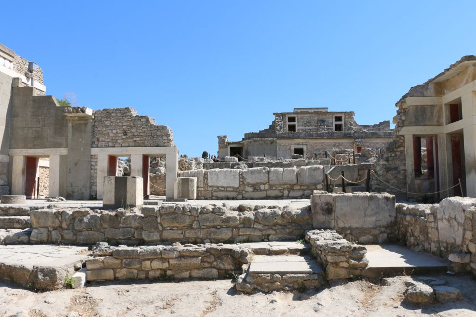 Knossos Palace Skip-the-Line Ticket & Private Guided Tour - Fast Entry and Guided Tour