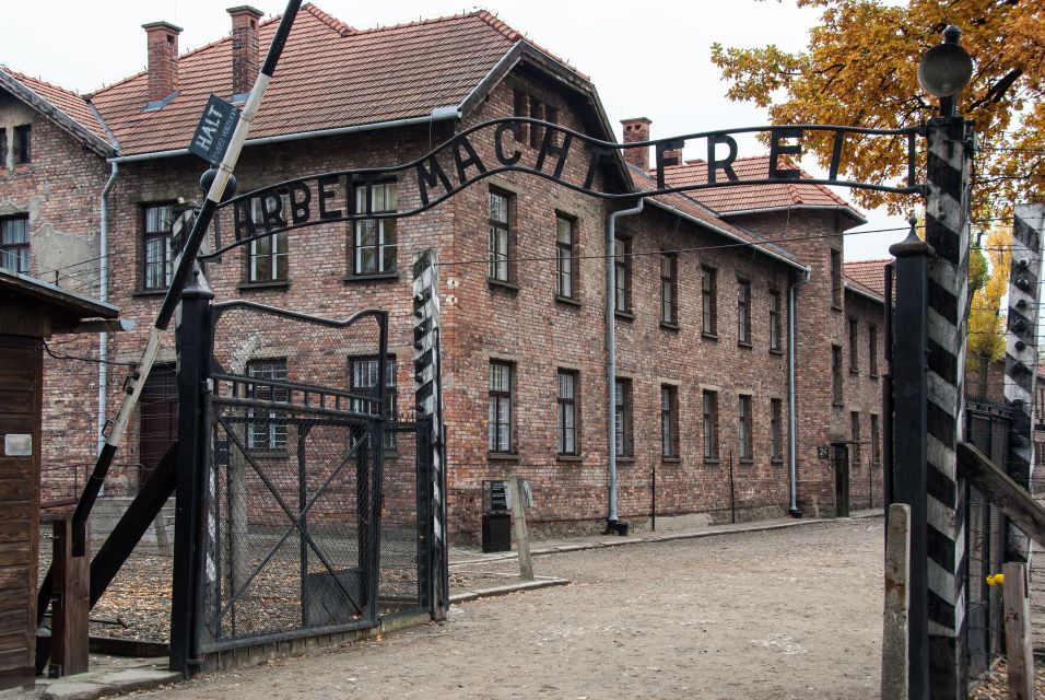 Krakow: Auschwitz Birkenau Museum Guided Tour With Pickup - Customer Feedback