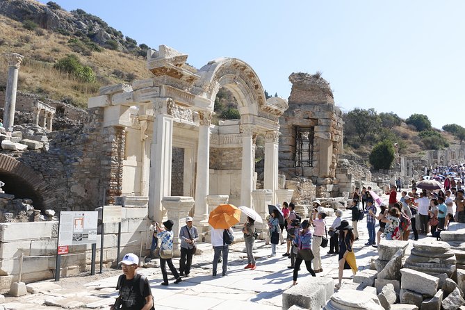 Kusadasi Port: PRIVATE Ephesus Tour for Cruise Passengers - Sirince Village