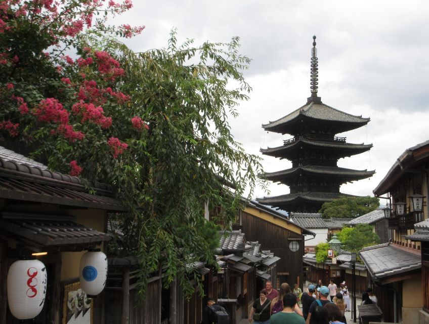 Kyoto: Pagoda Doro, Bamboo, Kiyomizu, Geisha (Italian) - Meeting Point