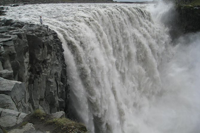 Lake Mývatn and Powerful Dettifoss Day Tour From Akureyri - Admiring the Lava Formations in Dimmuborgir