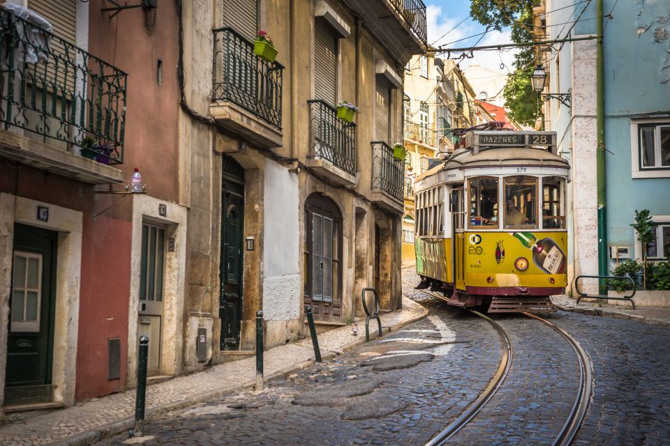 Lisbon Private Full Day Tour - History, Local Life & Food - Visiting Carmo Convent