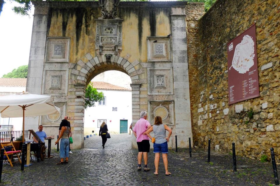 Lisbon: Saint Georges Castle Guided Tour With Entry Ticket - Tour Duration