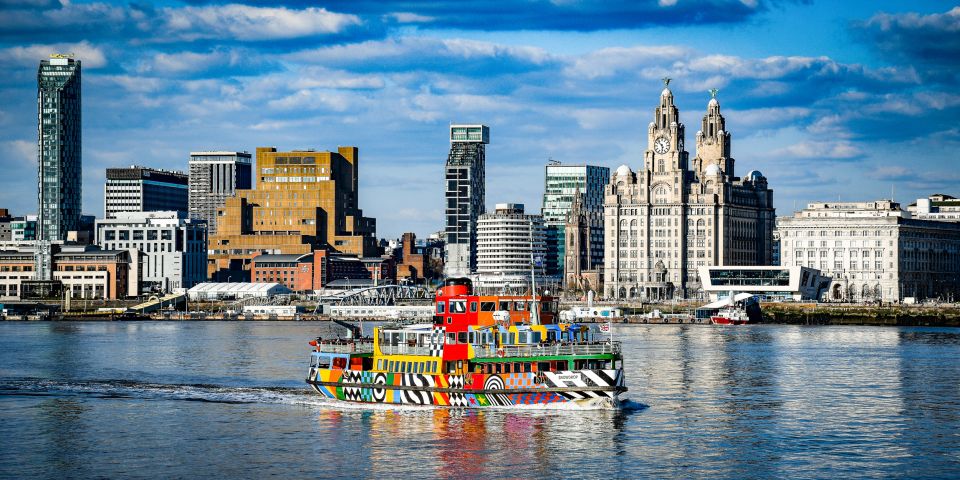 Liverpool: Sightseeing River Cruise on the Mersey River - Onboard Refreshments and Amenities