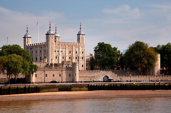 London City Sightseeing Tour Including Tower of London and City of London - Superior Coach Transportation Features