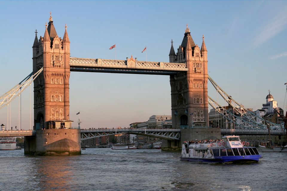 London: Crown Jewels Tour With River Cruise - Expert Blue Badge Guidance