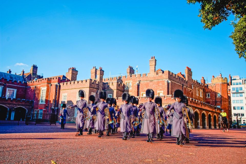 London: Explore The Tower of London & Tower Bridge! - Guided Walking Tour