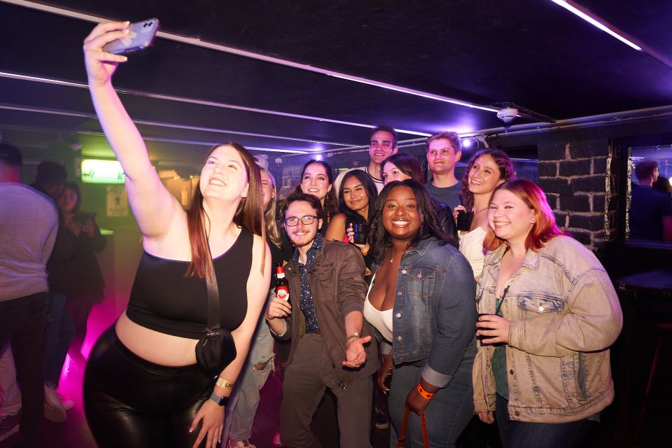 London: Guided Bar & Club Crawl - Bring the Party Anywhere You Go