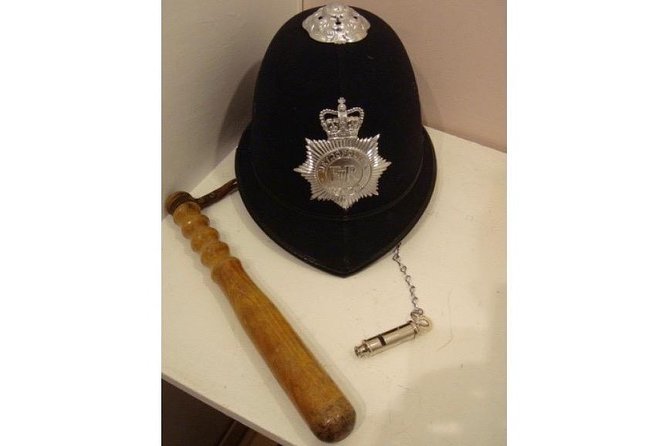 London Police and Crime Walking Tour - Tour Duration and Group Size