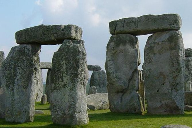 London to Stonehenge Shuttle Bus and Independent Day Trip - Booking Confirmation