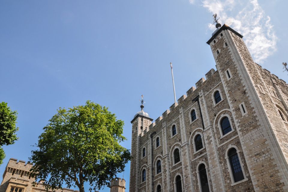 London: Ultimate Welcome to London Sightseeing Tour - Live Tour Guide