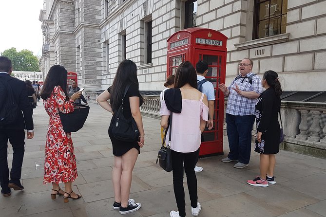 Londons Amazing Palaces & Parliament : Private Tour - Explore Buckingham Palace