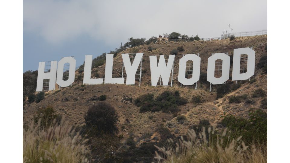 Los Angeles: Celebrity Homes and Hollywood Open-Air Bus Tour - Exploring Hollywood and Beyond