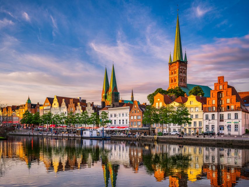 Lübeck: St. Anne's Museum With City Walking Tour Option - Highlights of St. Annes Museum