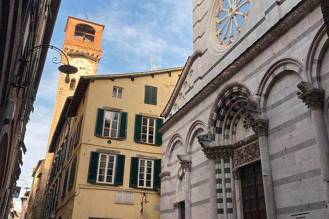 Lucca Tour of the Historic Center and Visit San Martino and San Frediano - Transportation and Nearby Options