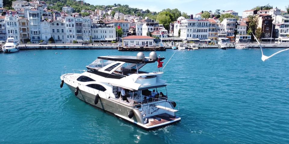 Luxury Private Yacht Rental - Architectural Highlights Along the Bosphorus