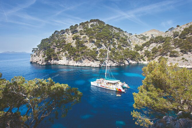 Mallorca Catamaran Cruise With Scenic Views and BBQ Lunch - Health Considerations and Recommended Items