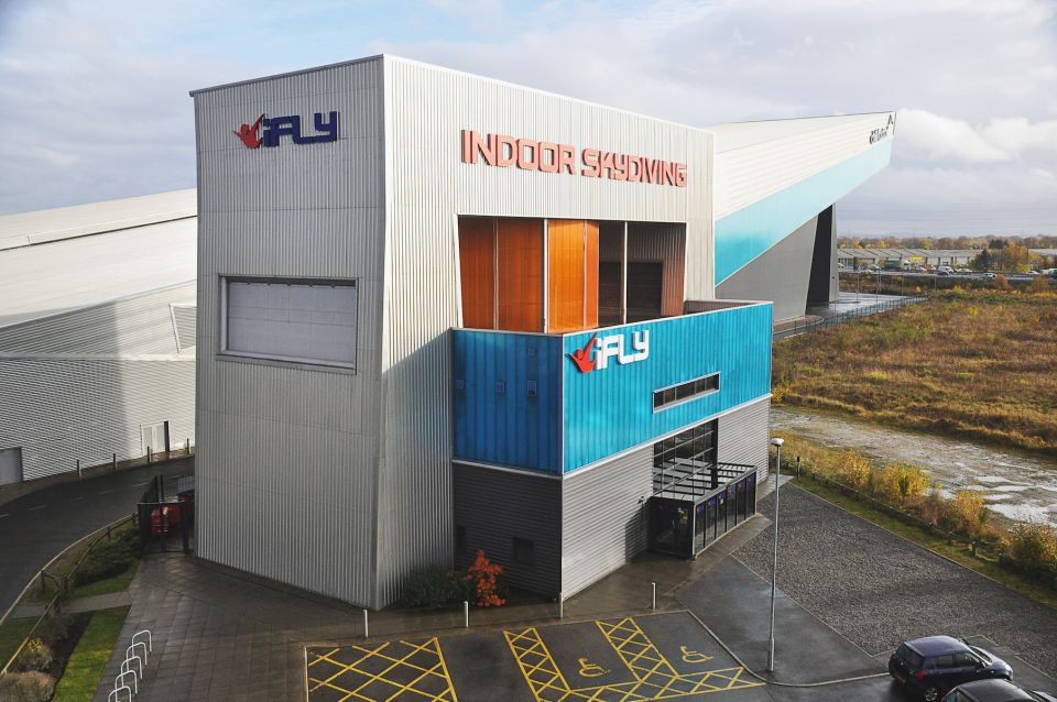 Manchester: Ifly Indoor Skydiving Kick-Start Ticket - Flight Certificate and Memories