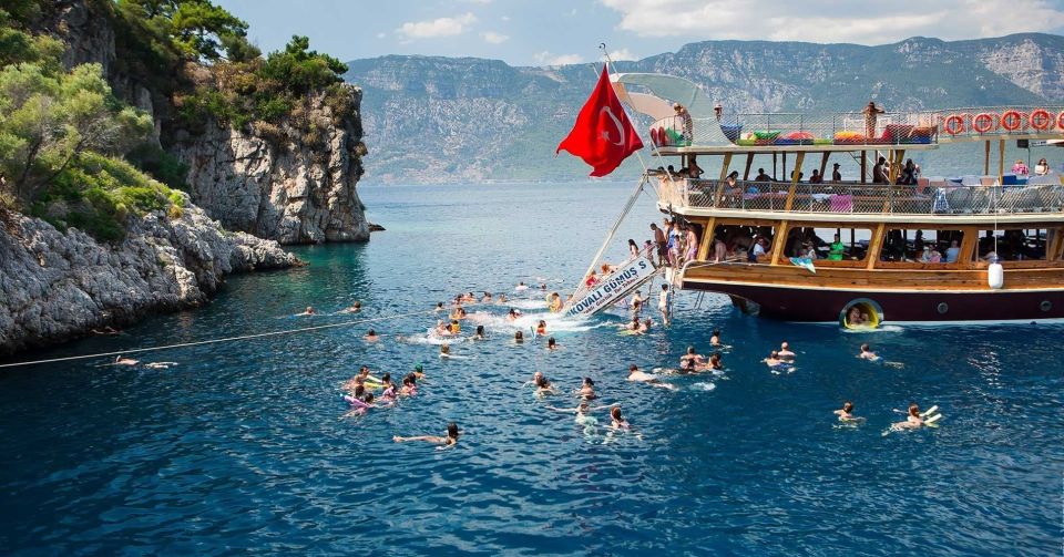 Marmaris: Cleopatra Island Boat Trip With Lunch and Transfer - Traditional Turkish Lunch