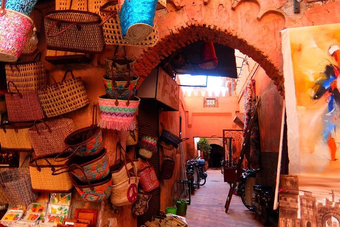 Marrakech: Medina Souks Guided Walking Tour - Exploring the Medina Souks