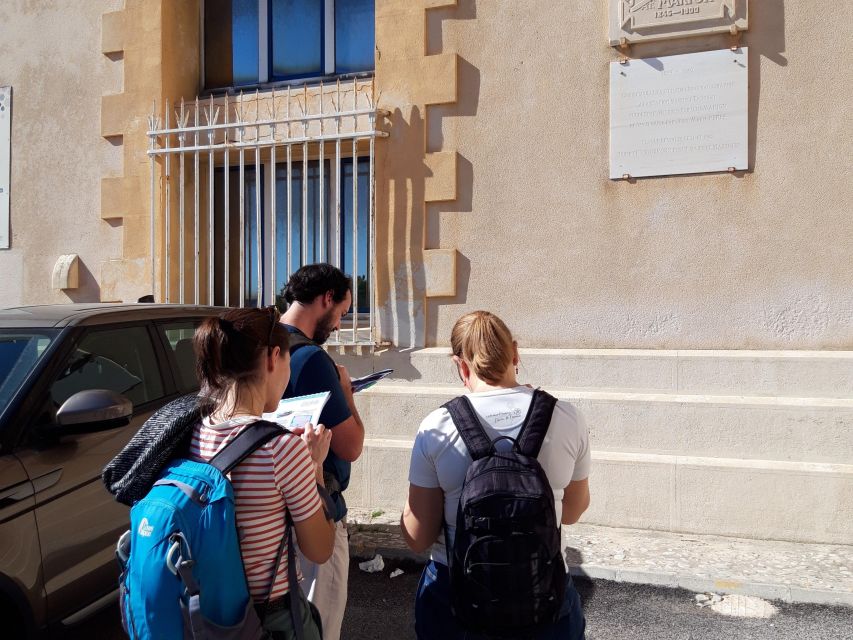 Marseille: Urban Coves Tour and Treasure Hunt - Starting Point and Finishing Line