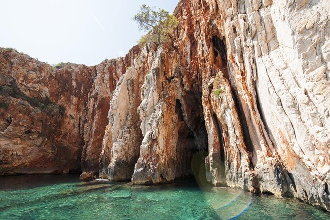 Mesmerizing Hvar Speed Boat Tour With Optional Wine Tasting - Optional Wine Tasting Experience