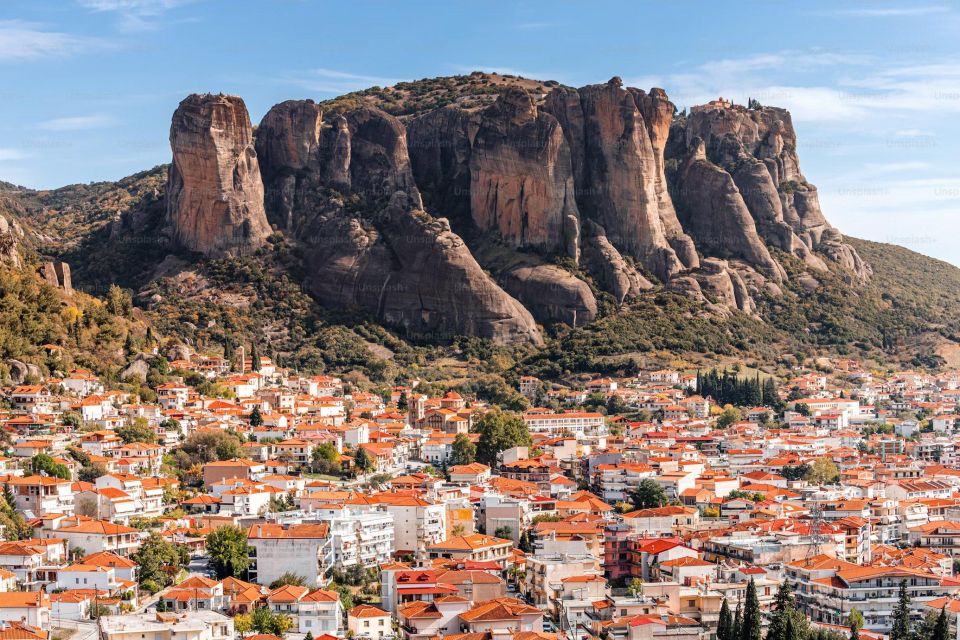 Meteora: Majestic Monasteries and Ancient Caves Private Tour - Experiencing Kastrakis Hospitality