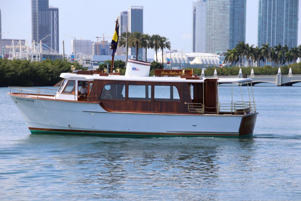 Miami: Miami Skyline Vintage Yacht Cruise, - Meeting Point and Recommendations