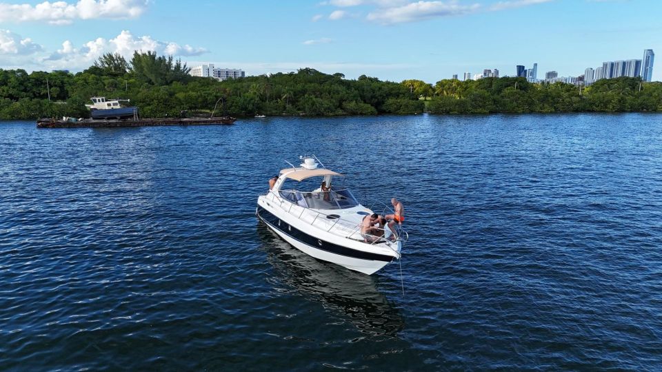 Miami: Private Yacht for up to 12 People - Frequently Asked Questions