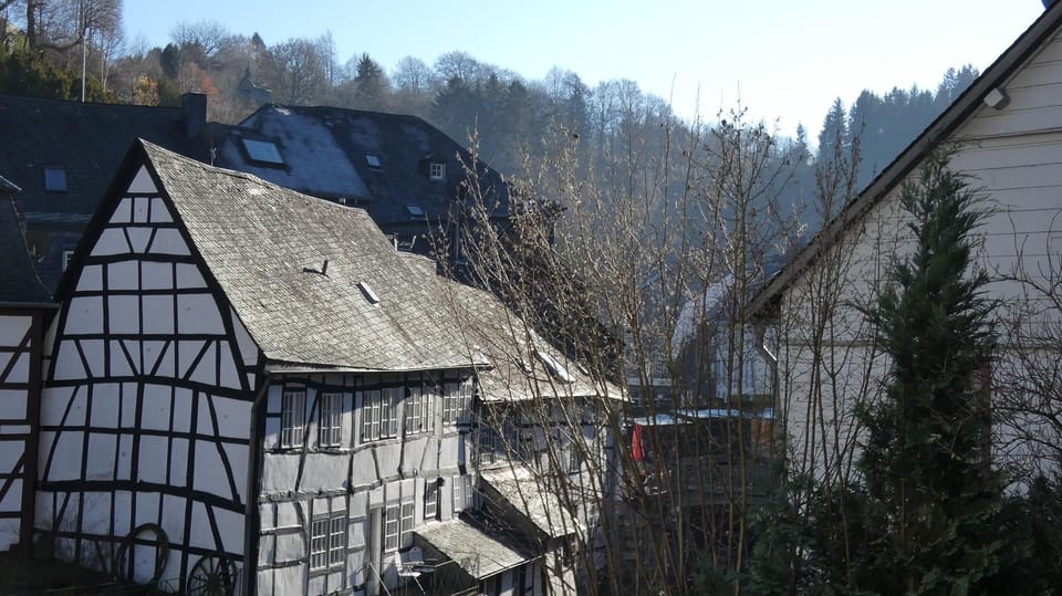 Monschau - Private Guided Tour of the Old Town - Cobblestone Streets and Timbered Houses