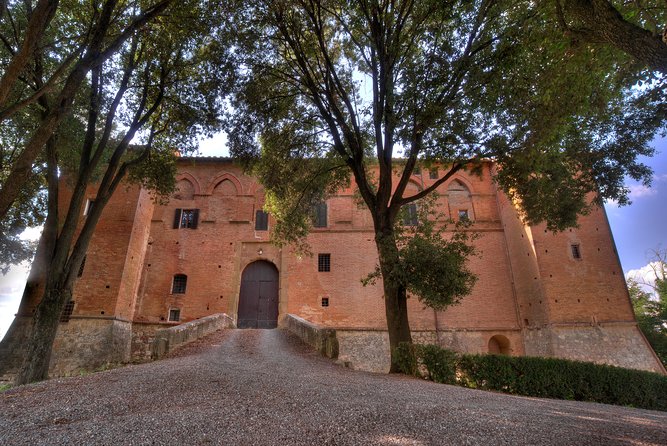 Montalcino Castle and Vineyards Tour With Tasting - Meeting Point and Directions